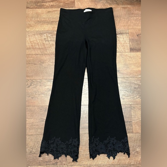 Bailey 44 Pull-On Black Cropped Pants W/ Lace Hem Size Small - Picture 2 of 4
